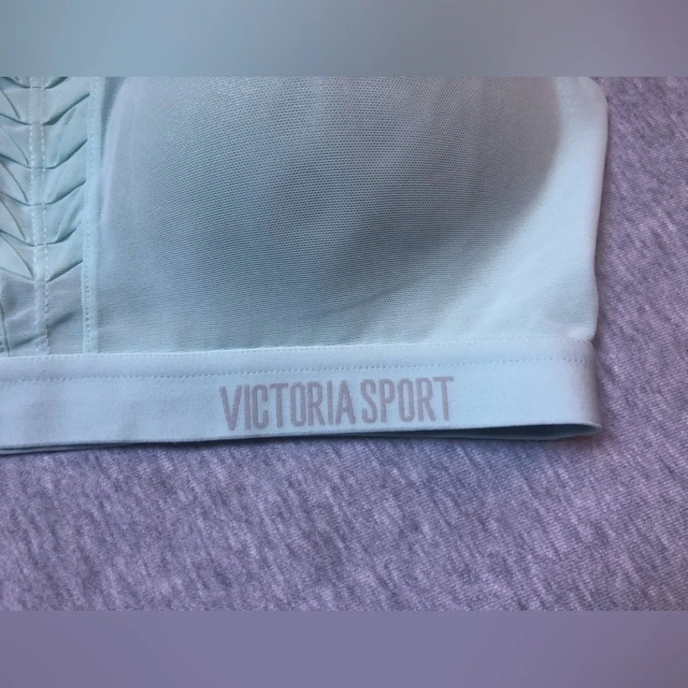 Victorias Secret Sports Bra Blue Victoria Sport Lightweight Wireless Size: 34C